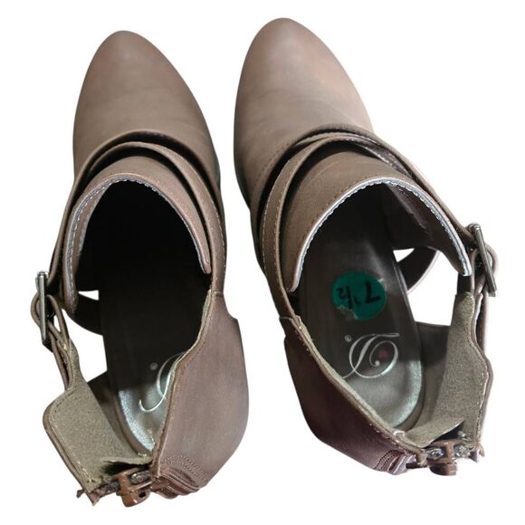 My Delicious Brand Ankle Booties Strappy Womens SZ 7.5 Heel 3 inch - Picture 6 of 7